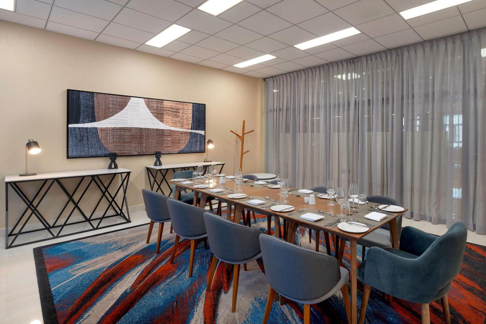 Protea Hotel By Marriott Lusaka International Airport Esterno foto