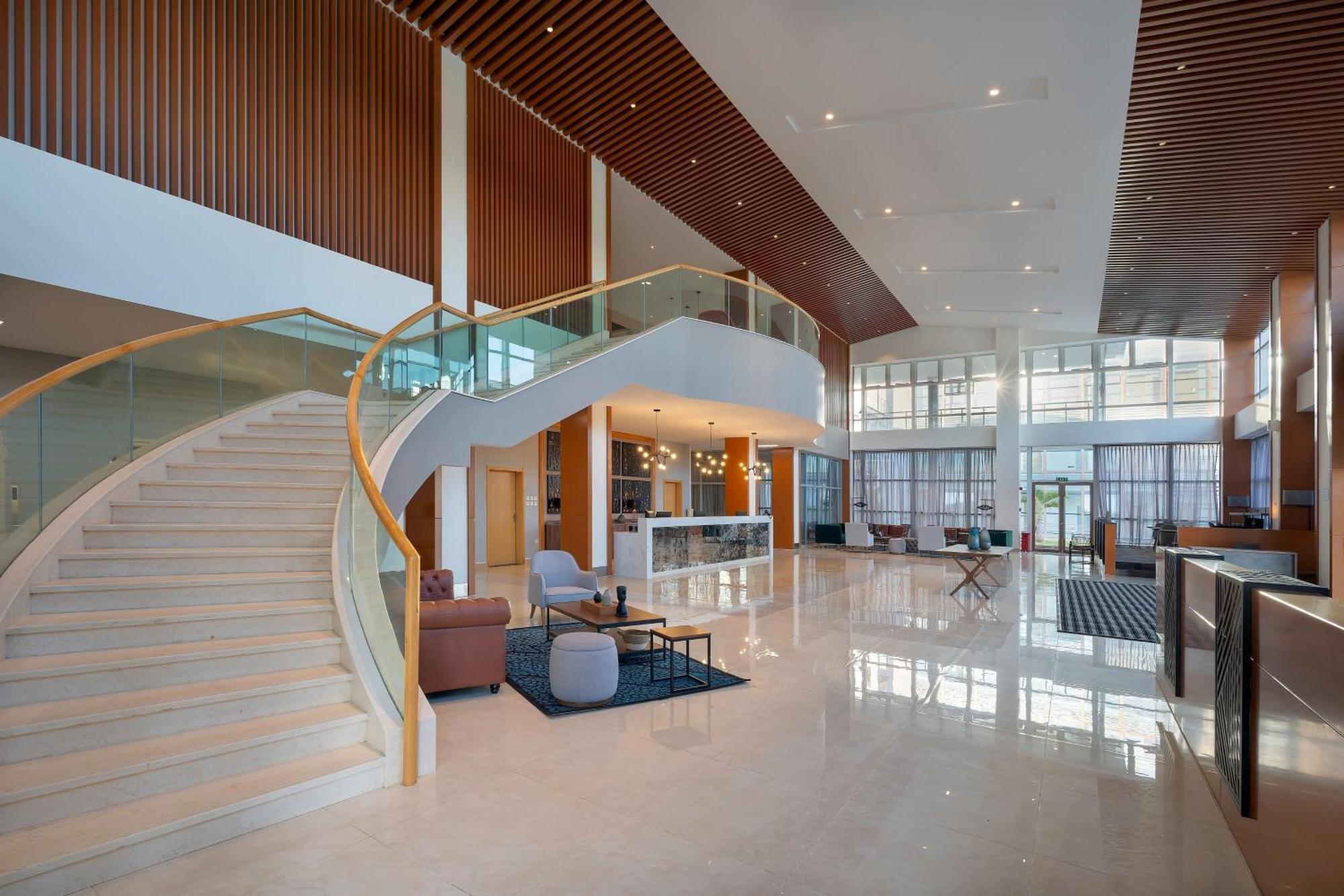 Protea Hotel By Marriott Lusaka International Airport Esterno foto